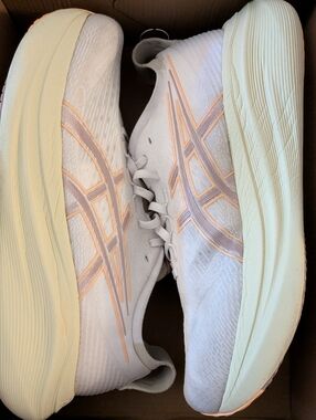 ASICS GEL-NIMBUS 27 White/Fawn